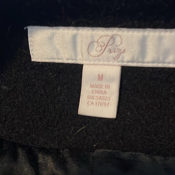 Vintage wool short jacket in size medium - Picture 8 of 9